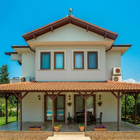 Erdem 4 Bedroom With Private Pool Βίλα *