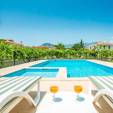Erdem 4 Bedroom With Private Pool